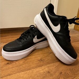 Nike Black/White Shoes